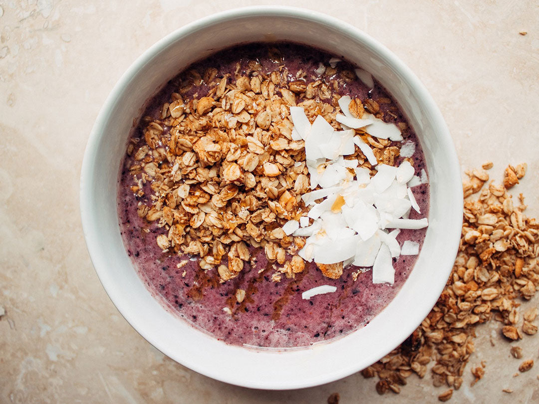 TASTY TUESDAY: Homemade Granola + Acai Bowl