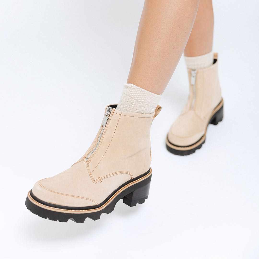 Sorel Joan Now Zip-Canoe, Black - Albion Fit