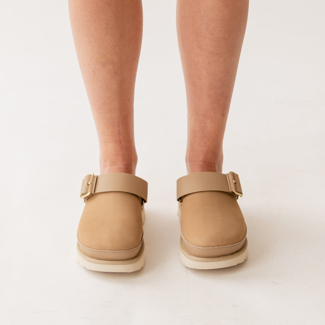 UGG Goldenstar Villa Clog - Albion Fit