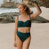 Hailey Crop, Sea Petal