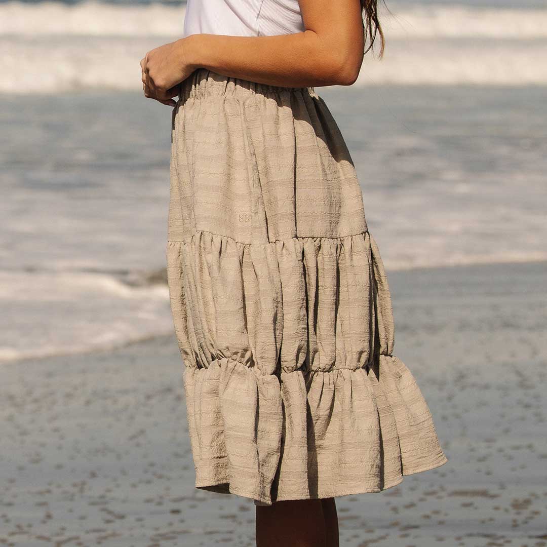 Short Tiered Skirt, Dune - Albion Fit
