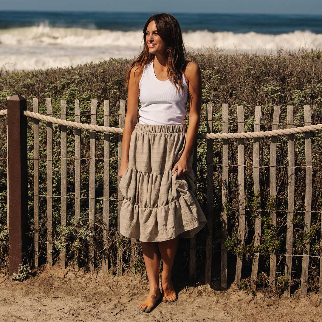 Short Tiered Skirt, Dune - Albion Fit