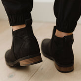 Sorel Emelie Chelsea, Black